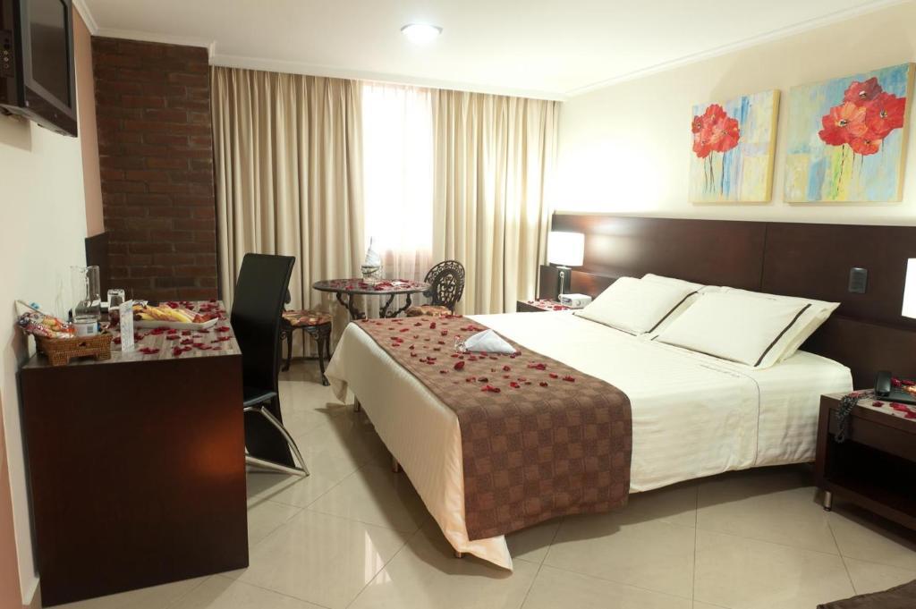 Hotel Alameda De La 10 Медельин Номер фото